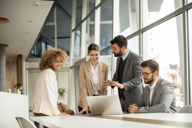 Choisir Votre Logiciel de Facturation et Gestion Commerciale au Maroc : Le Guide Complet 2025